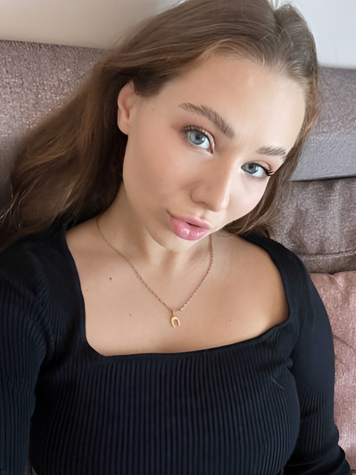 Элина привлекальеная девушка из Серпухова цена от 2000 руб