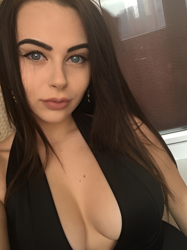 Эвелина привлекальеная девушка из Серпухова цена от 2500 руб