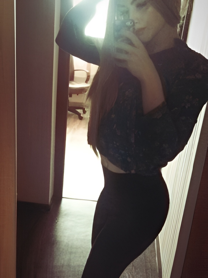 Роксана привлекальеная девушка из Серпухова цена от 1500 руб