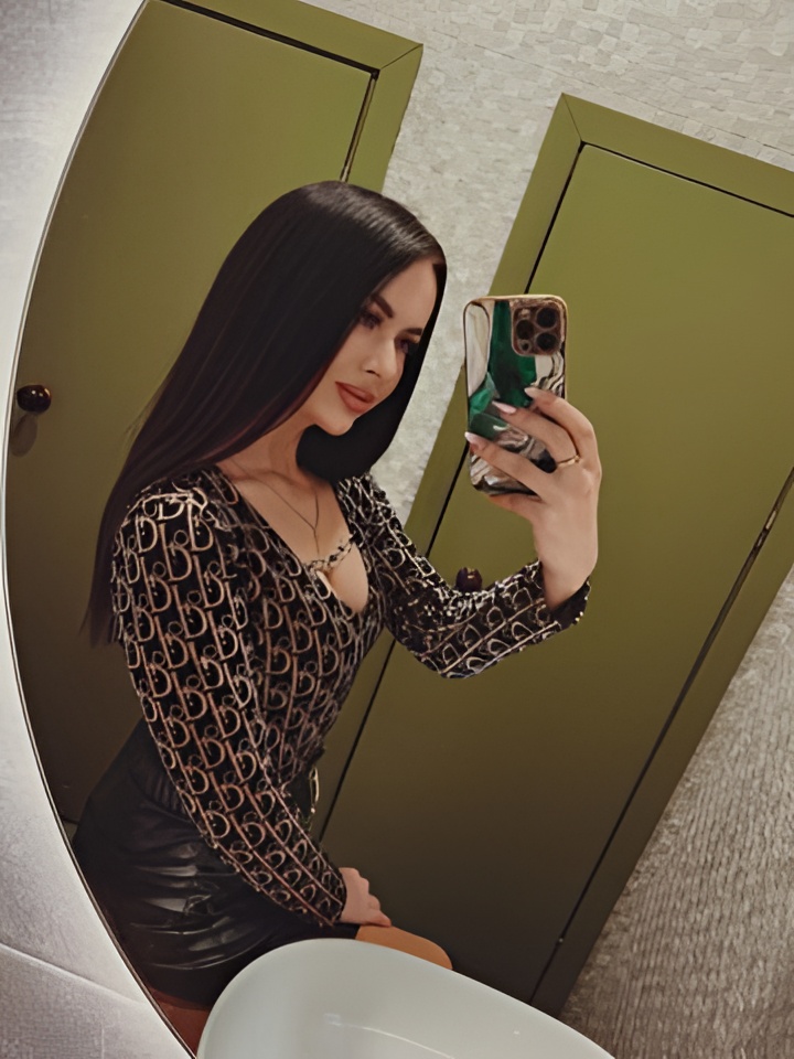 Юлия привлекальеная девушка из Серпухова цена от 4000 руб