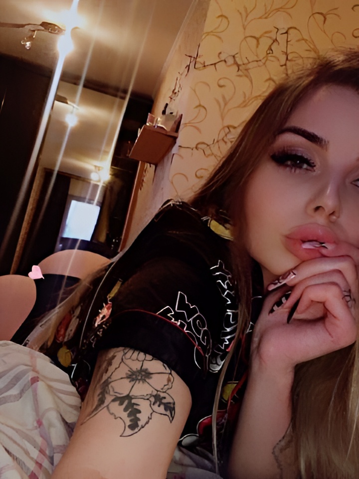 Зиглинда привлекальеная девушка из Серпухова цена от 2000 руб