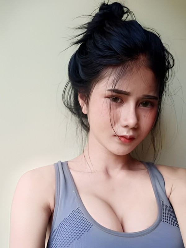 Сесилия привлекательная девушка из Серпухова цена от 2500 руб